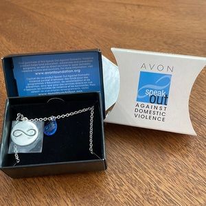 NIB Avon Empowerment Charm Necklace